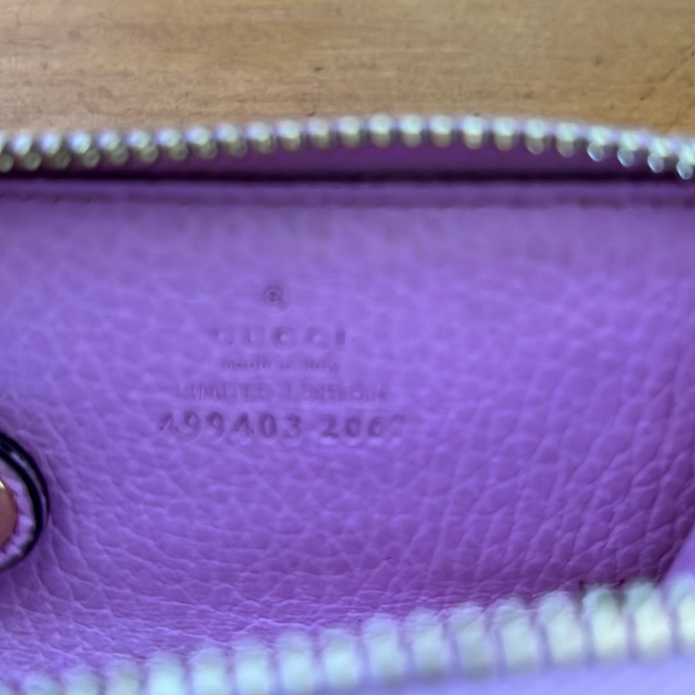 EUC “Limited Edition" Gucci Pink Marmont Bosco Dog Key Zip Around Coin Purse - Picture 12 of 13